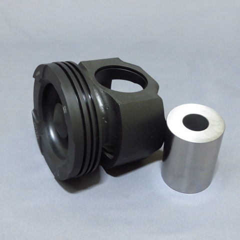 Поршень CUMMINS ISX 15 EGR с пальцем APR Поршень CUMMINS ISX 15 EGR с пальцем APR